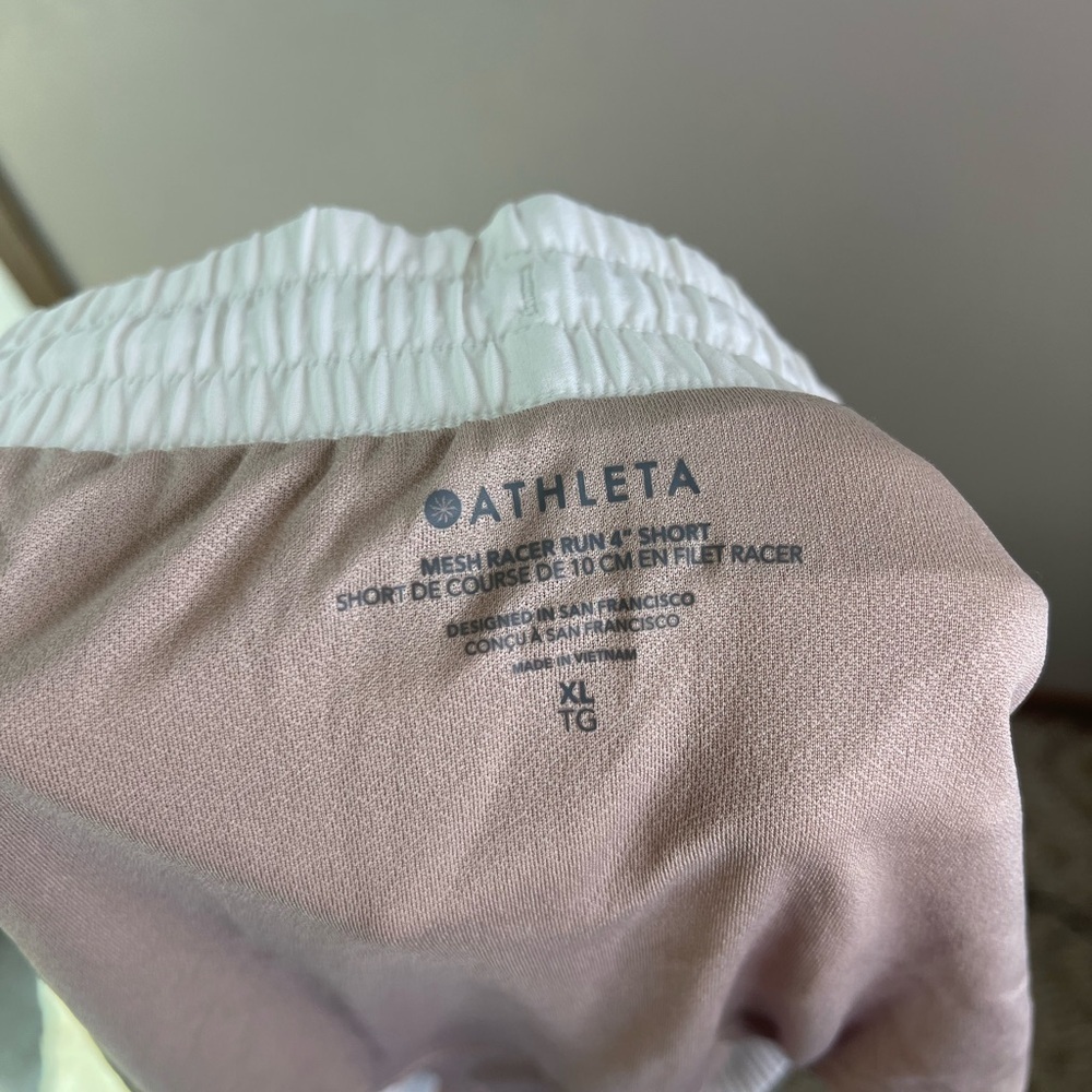 Athleta Mesh Racer Run 4” Short - Picture 7 of 7